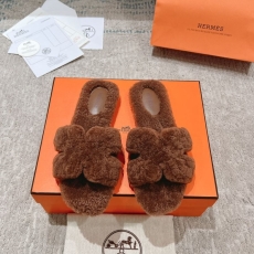 Hermes Slippers